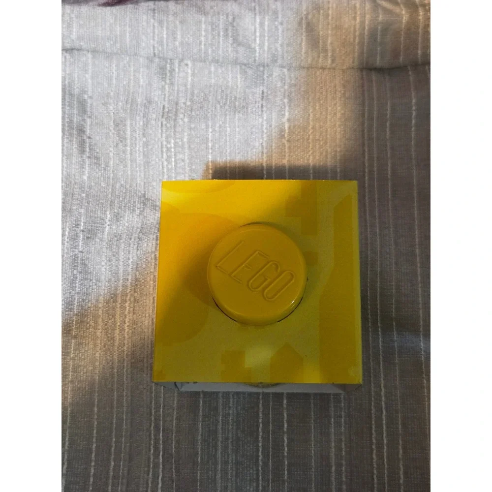 LEGO Storage Head Mini Classic Yellow Minifigure Smiley Face Small Container New